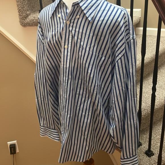 XL Nautica Buttoned Down Shirt - Picture 2 of 6
